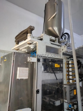 12 Track Liquid Filling Machine thumbnail