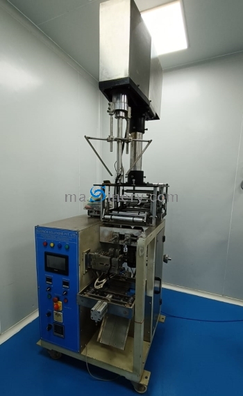 Servo Based Auger Filler Automatic Pouch Packing Machine