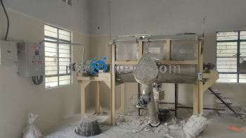 Used 1 Tonne Ribbon Blender With Conveyor Belt And Motor