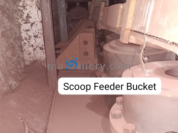 Scoop Feeder Bucket